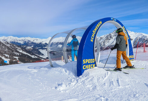 Attrezzatura completa per piste da corsa e piste da divertimento