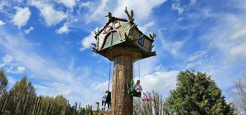 Neuer thematisierter Hubseilturm im Schwabenpark