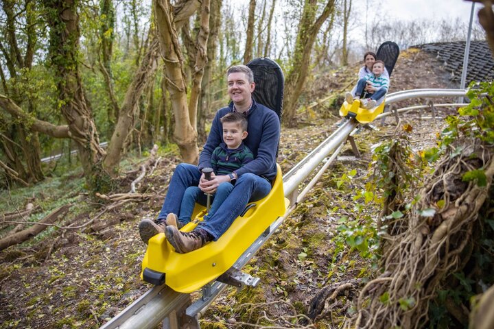 Mountain Coaster Rodelbahn F r Sommer Und Winter Sunkid mountain-coaster-rodelbahn-f-r-sommer-und-winter-sunkid
